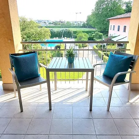 Dolce Blu Sirmione شقة